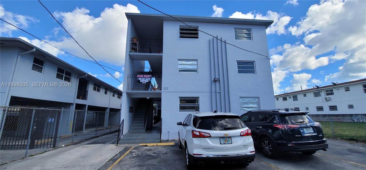 111 18th Ave - Photo 1