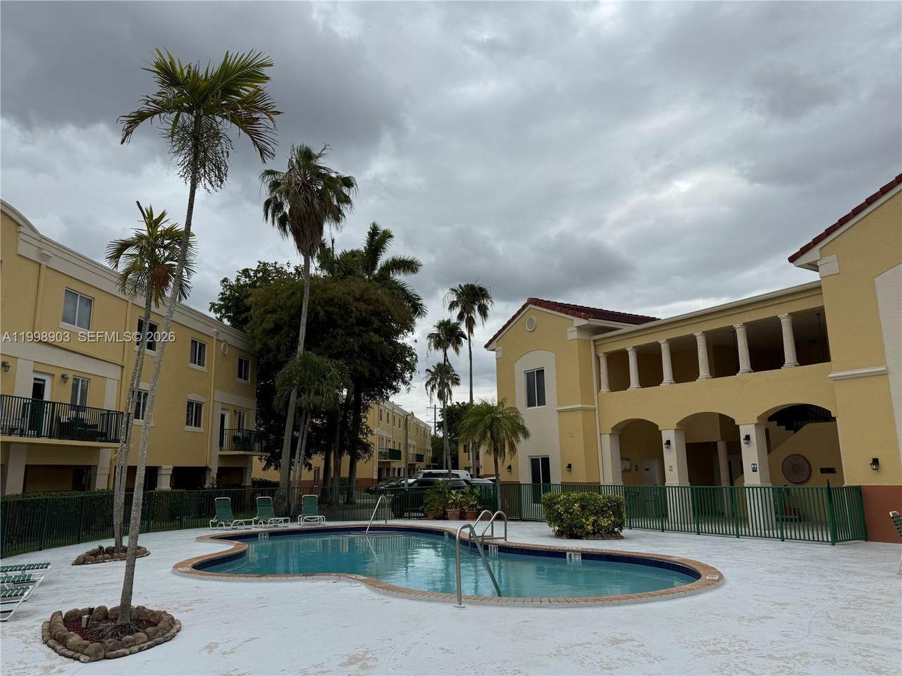 https://bt-photos.global.ssl.fastly.net/miami/1280_boomver_1_A11998903-2.jpg