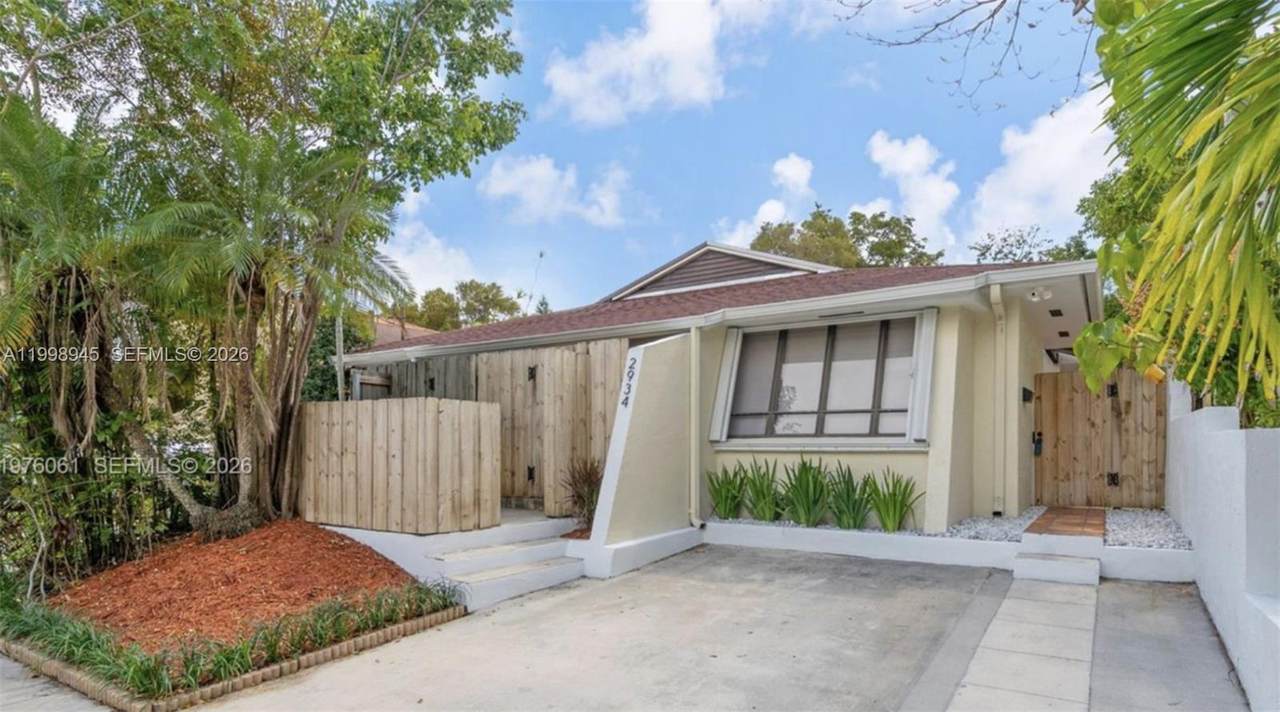 2934 Trade Ave - Photo 1
