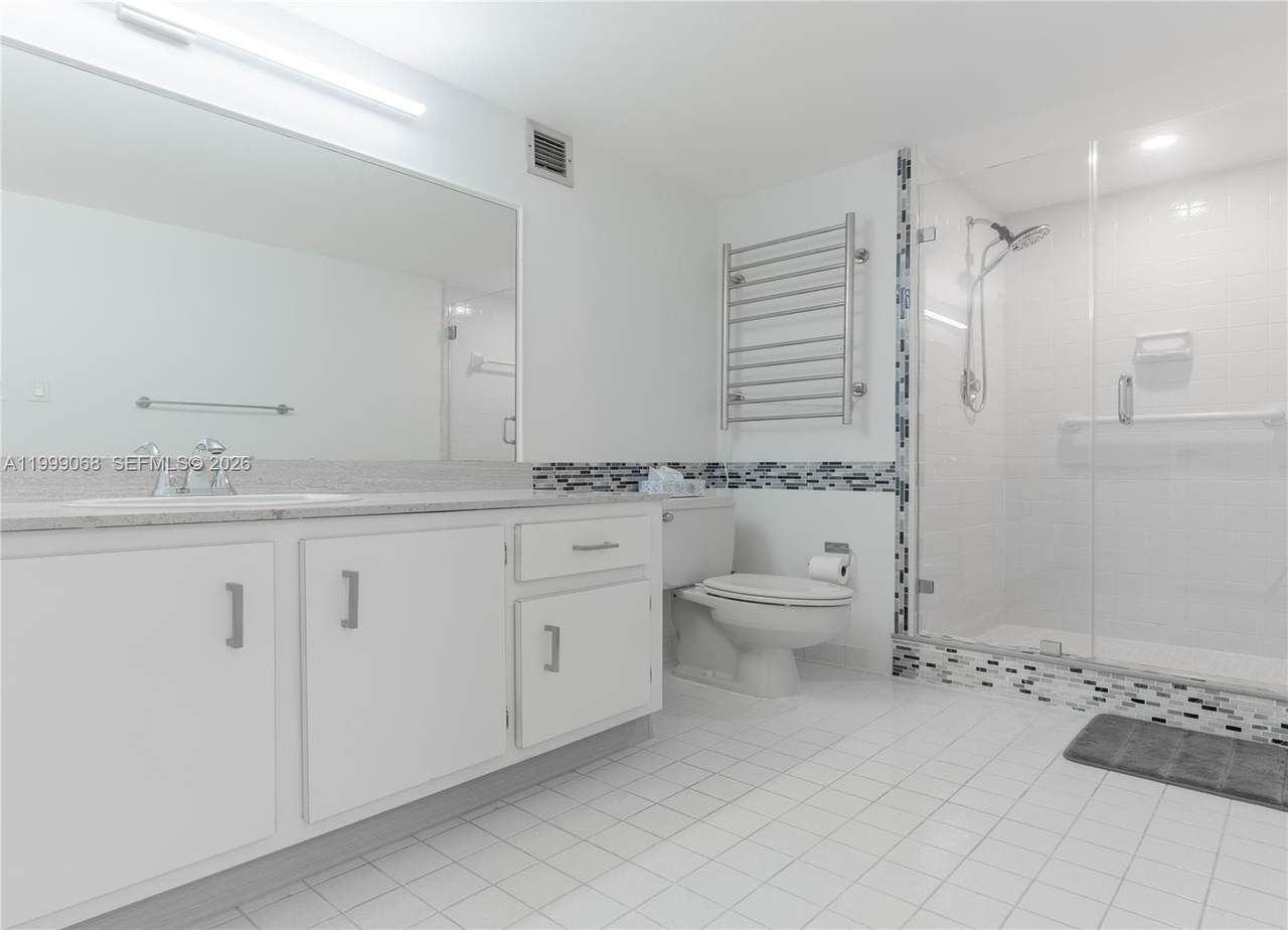 https://bt-photos.global.ssl.fastly.net/miami/1280_boomver_1_A11999068-2.jpg