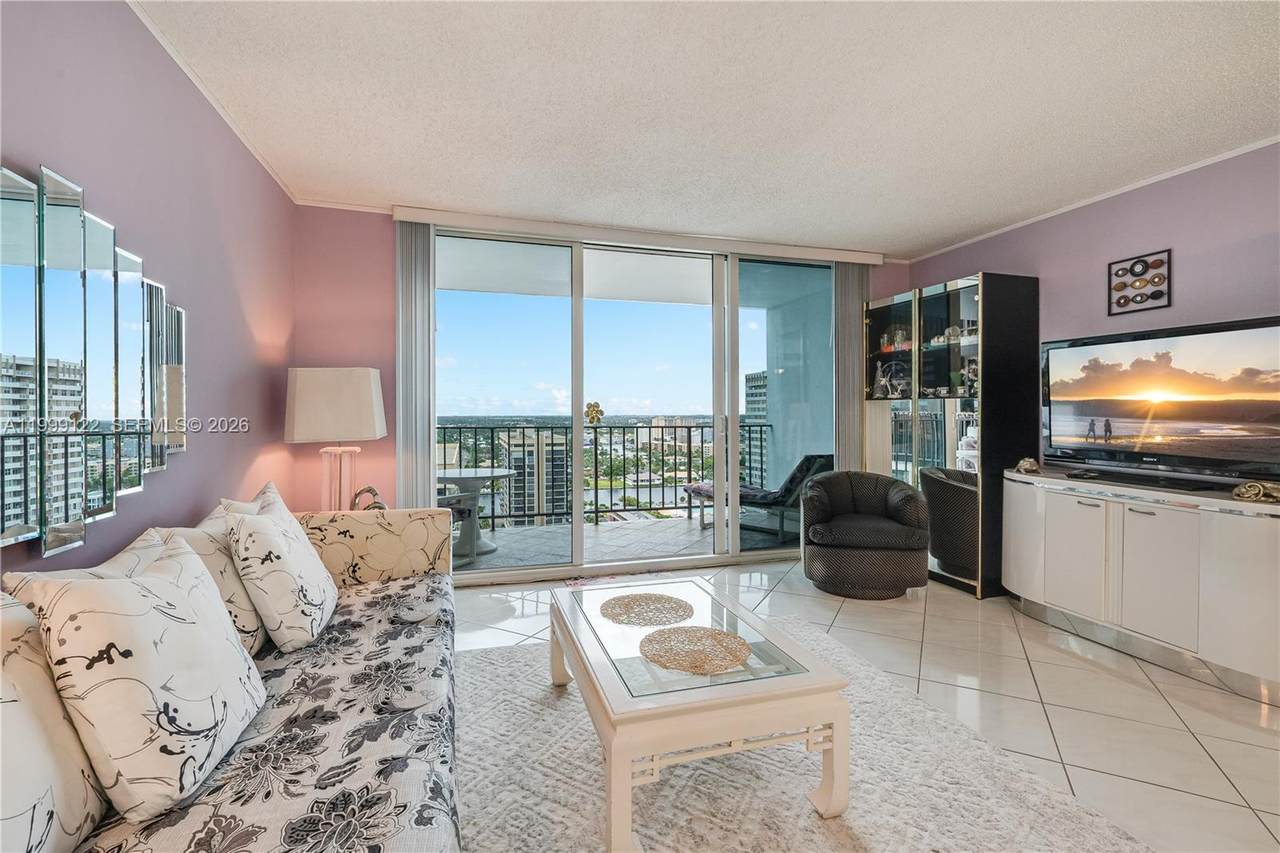 2030 Ocean Dr - Photo 1