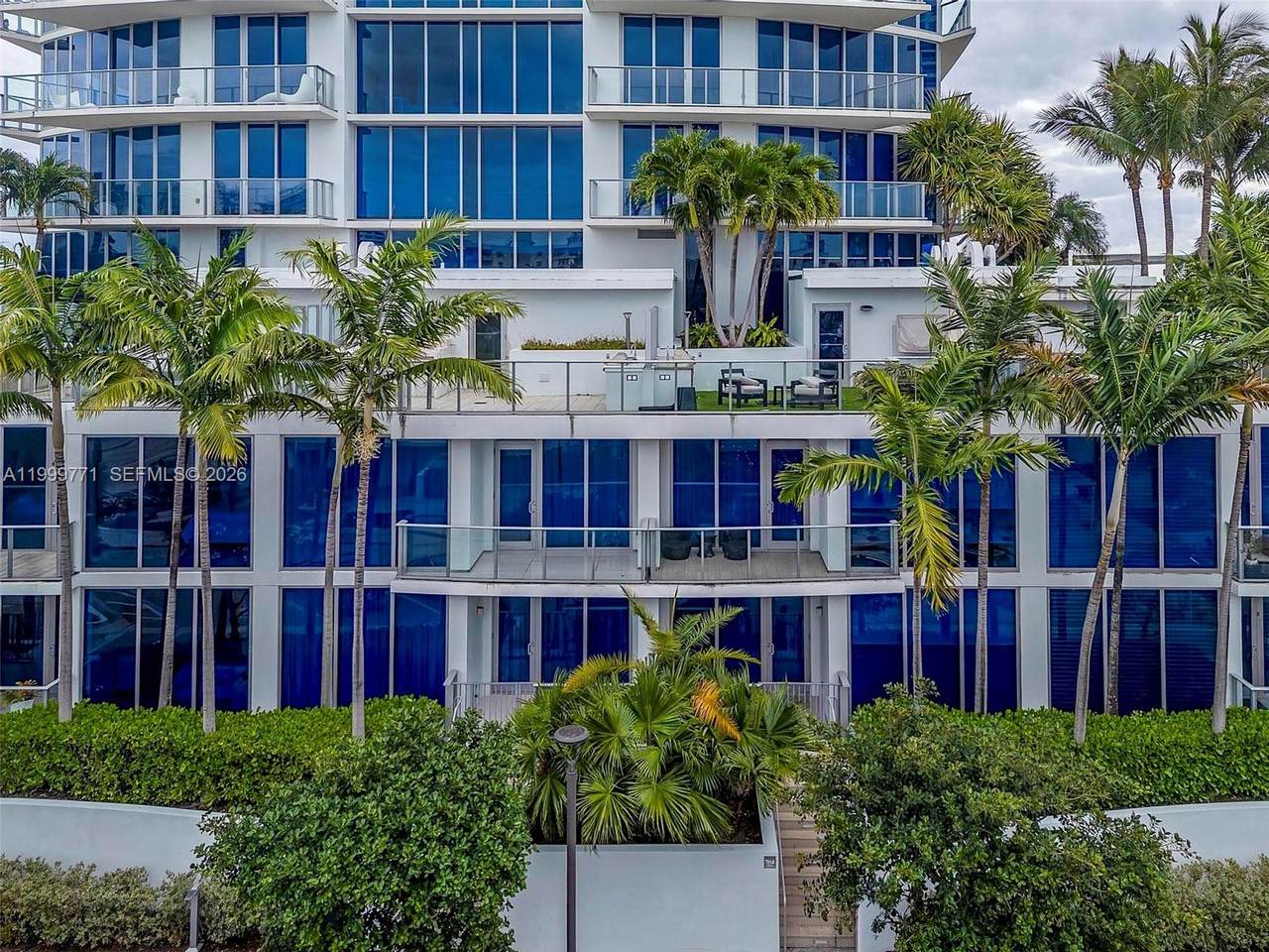 https://bt-photos.global.ssl.fastly.net/miami/orig_boomver_1_A11999771-2.jpg