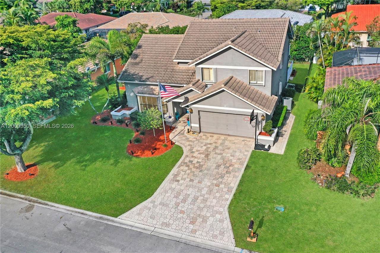 https://bt-photos.global.ssl.fastly.net/miami/1280_boomver_1_A12000350-2.jpg