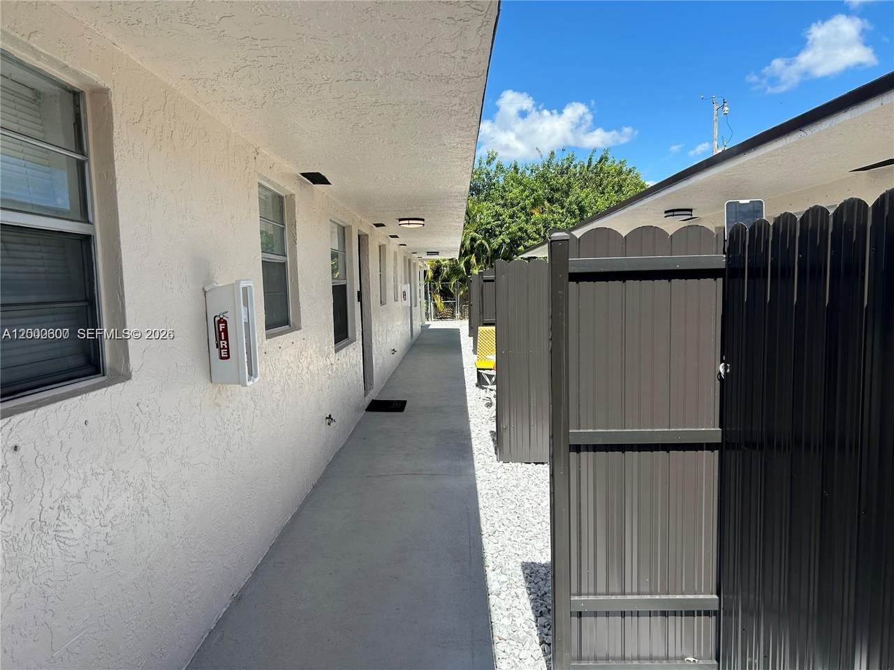 https://bt-photos.global.ssl.fastly.net/miami/1280_boomver_1_A12000600-2.jpg