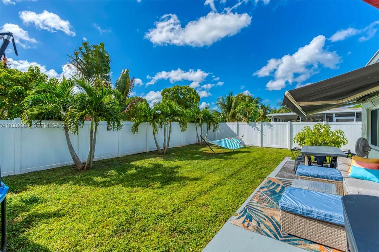 https://bt-photos.global.ssl.fastly.net/miami/1280_boomver_1_A12002364-2.jpg