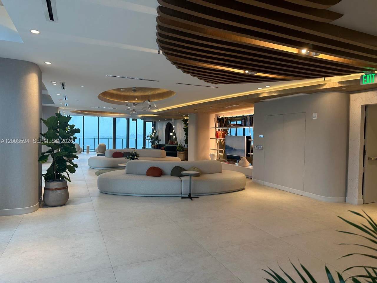 https://bt-photos.global.ssl.fastly.net/miami/1280_boomver_1_A12003594-2.jpg
