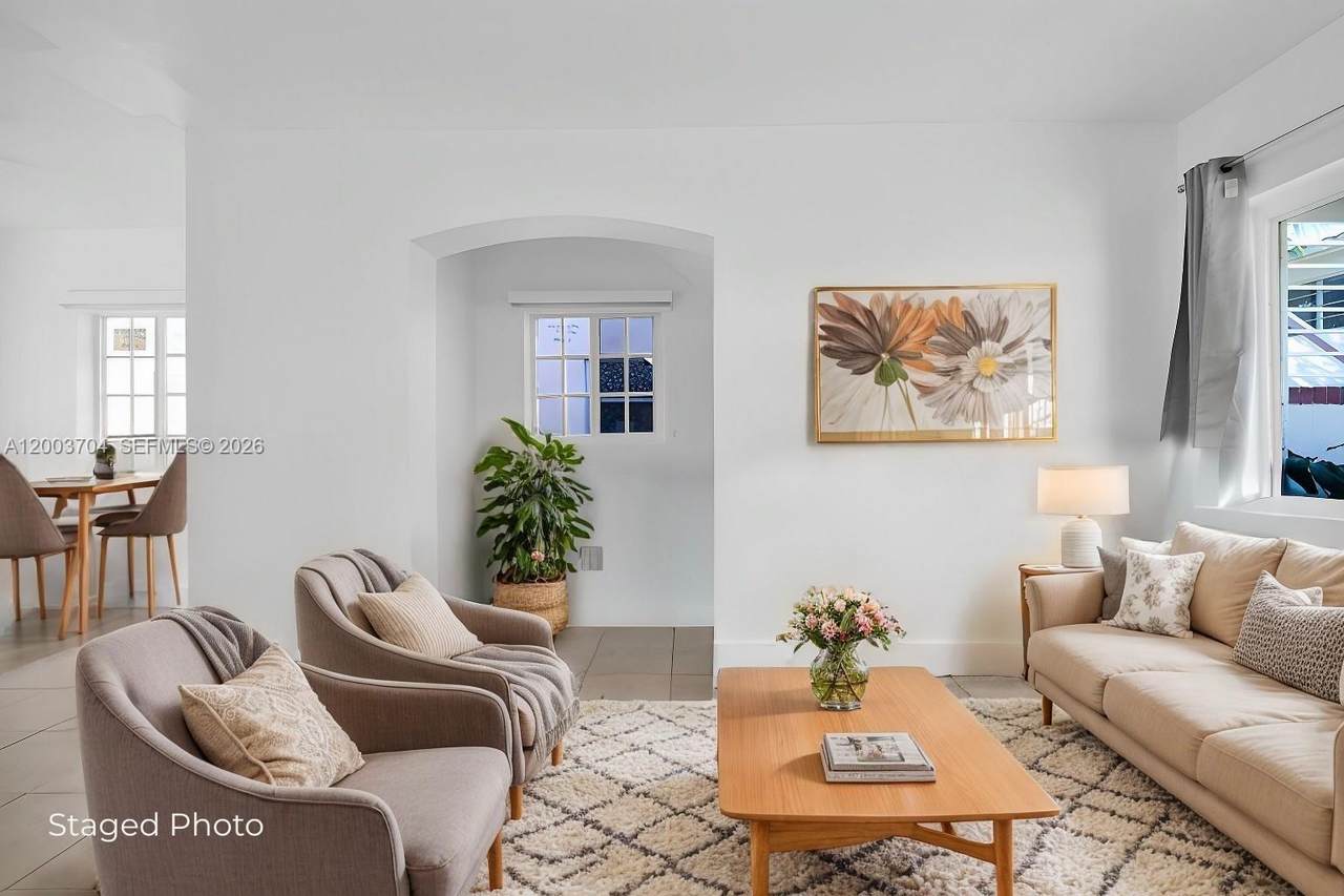 1195 Marseille Dr - Photo 1