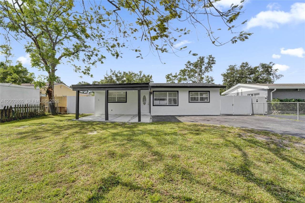 6442 Oak St - Photo 1