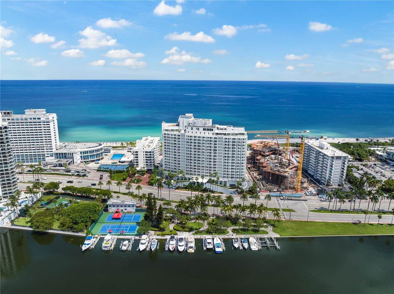 5401 Collins Ave - Photo 1