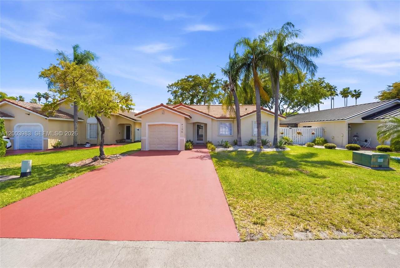 6136 181st Terr Cir W - Photo 1