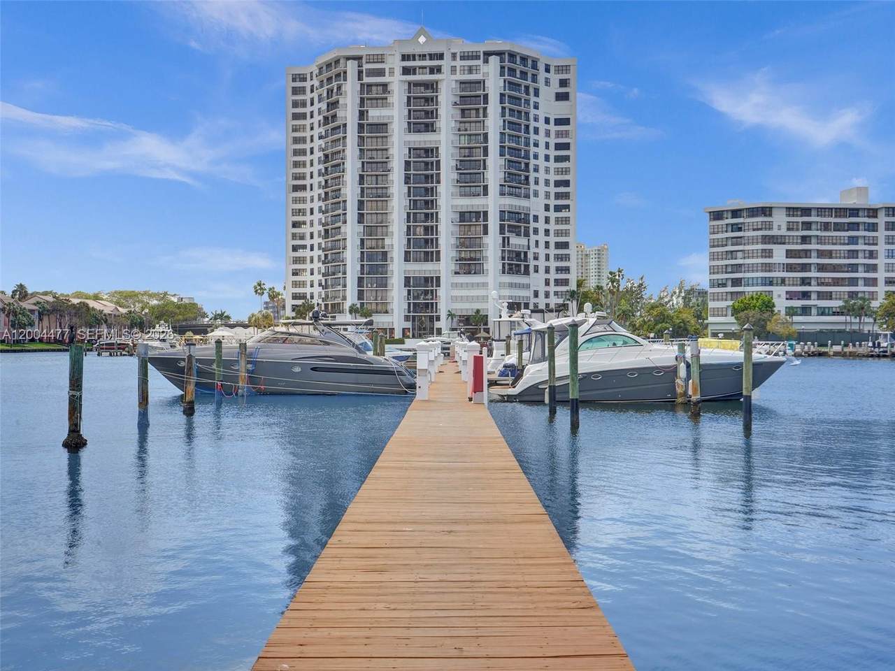 https://bt-photos.global.ssl.fastly.net/miami/1280_boomver_1_A12004477-2.jpg