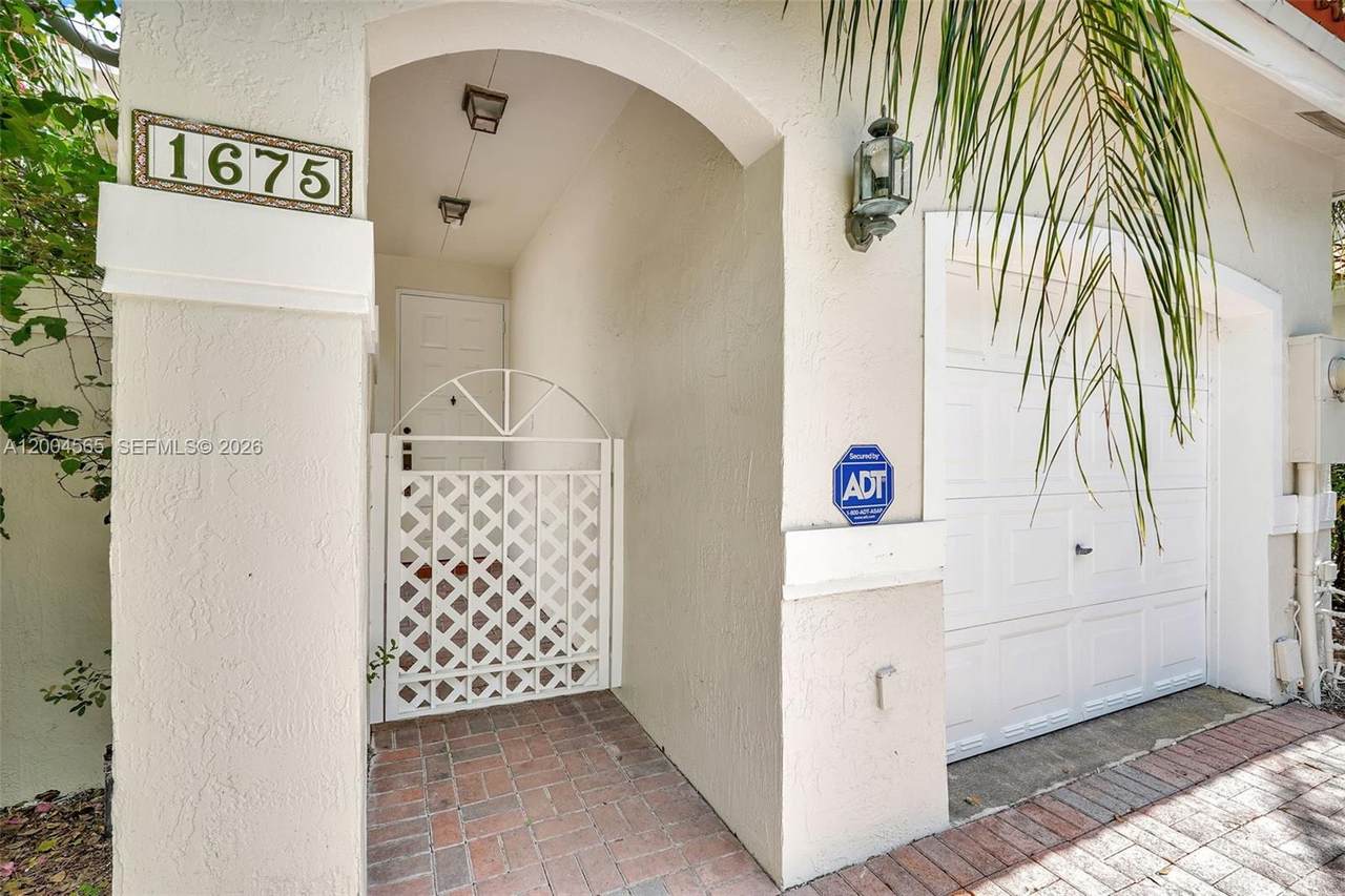 https://bt-photos.global.ssl.fastly.net/miami/1280_boomver_1_A12004565-2.jpg