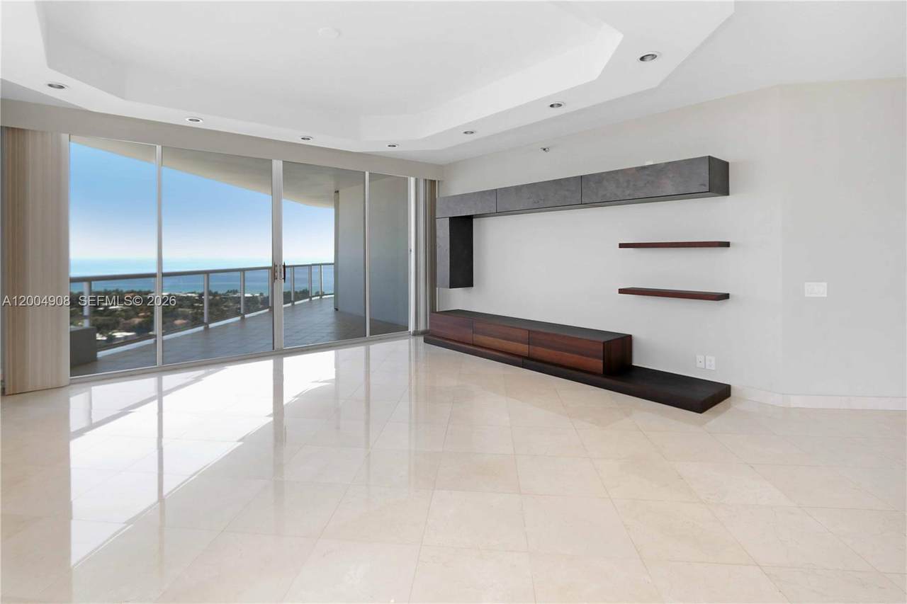 https://bt-photos.global.ssl.fastly.net/miami/1280_boomver_1_A12004908-2.jpg