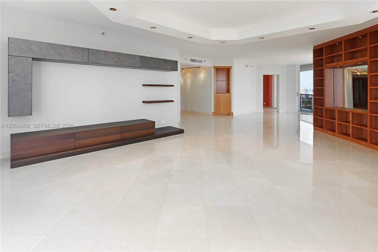 https://bt-photos.global.ssl.fastly.net/miami/1280_boomver_1_A12004908-2.jpg