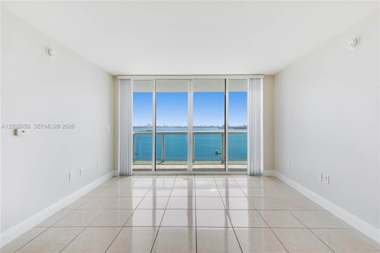https://bt-photos.global.ssl.fastly.net/miami/1280_boomver_1_A12005059-2.jpg