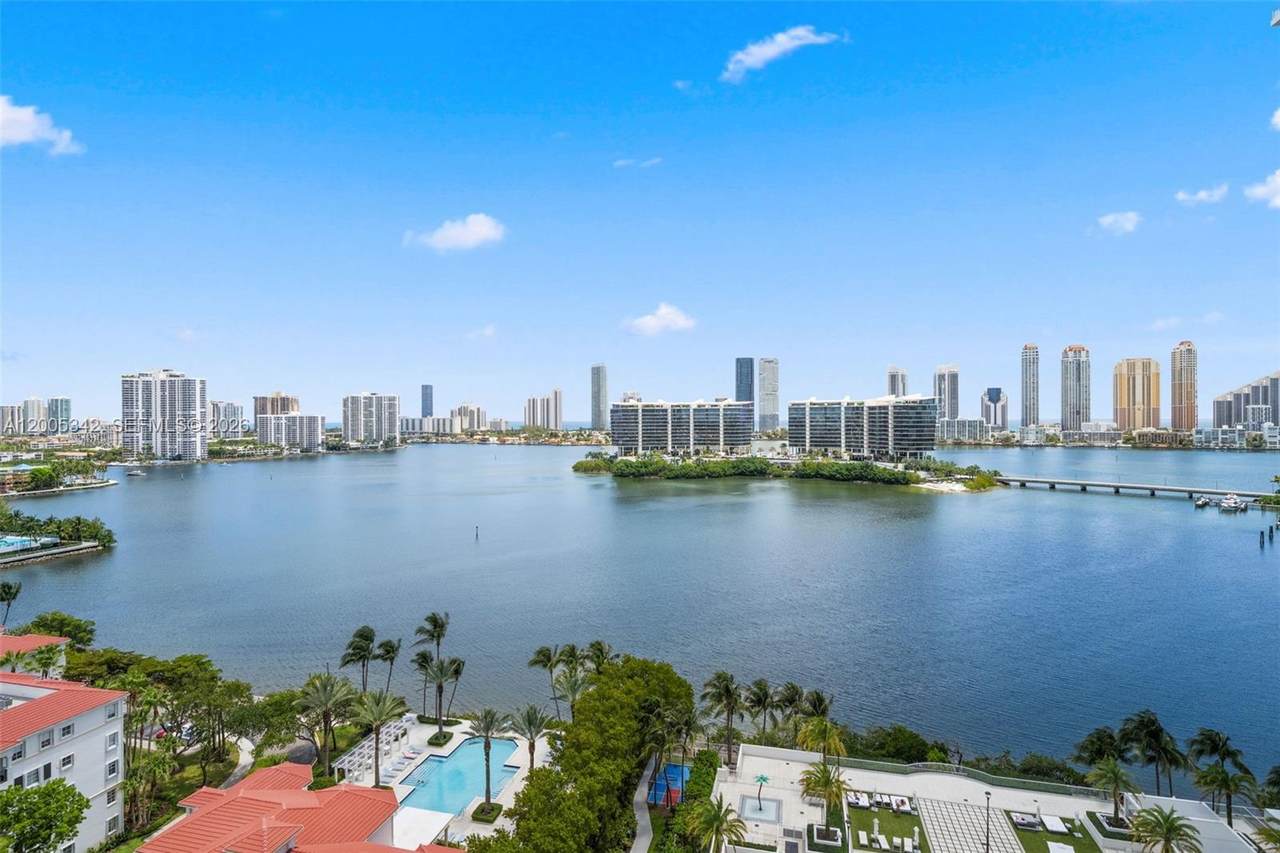 https://bt-photos.global.ssl.fastly.net/miami/1280_boomver_1_A12005342-2.jpg