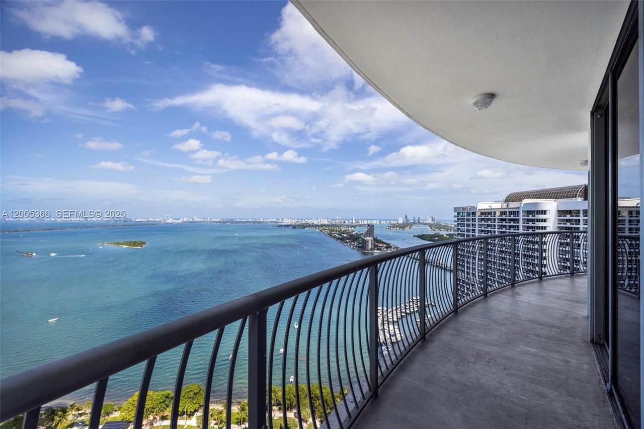 https://bt-photos.global.ssl.fastly.net/miami/1280_boomver_1_A12005366-2.jpg