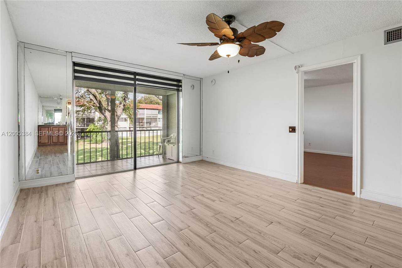 https://bt-photos.global.ssl.fastly.net/miami/1280_boomver_1_A12005384-2.jpg
