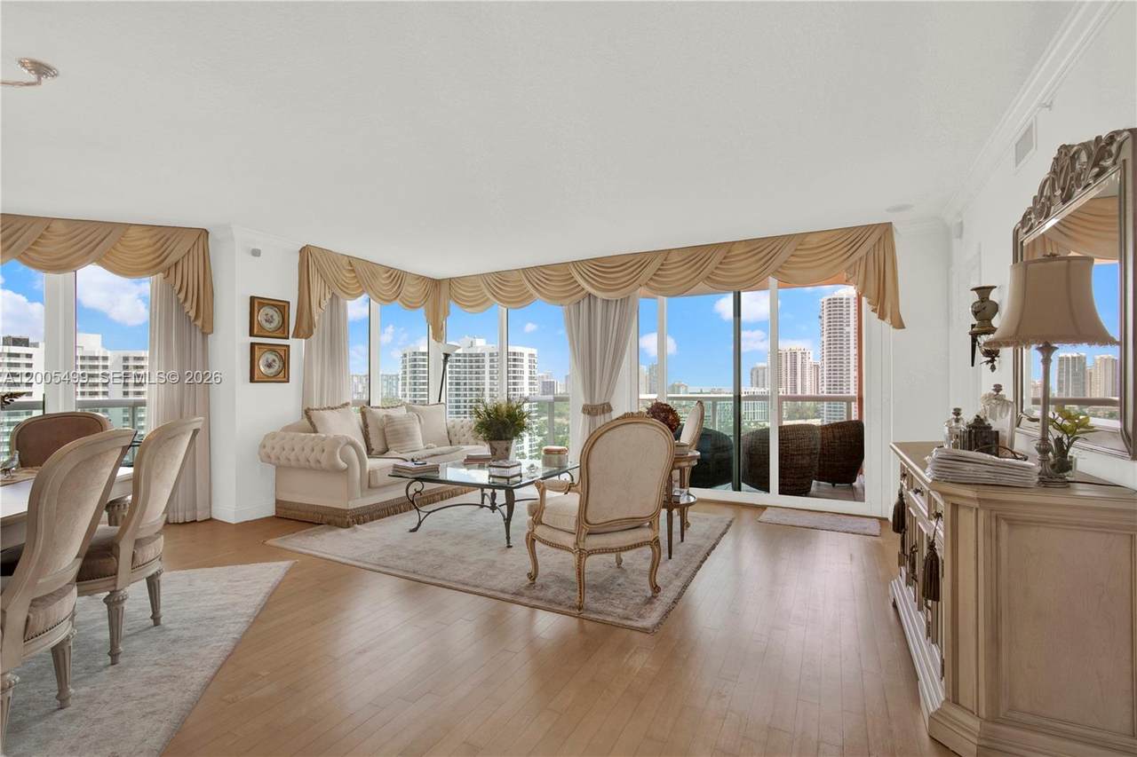 https://bt-photos.global.ssl.fastly.net/miami/1280_boomver_1_A12005499-2.jpg