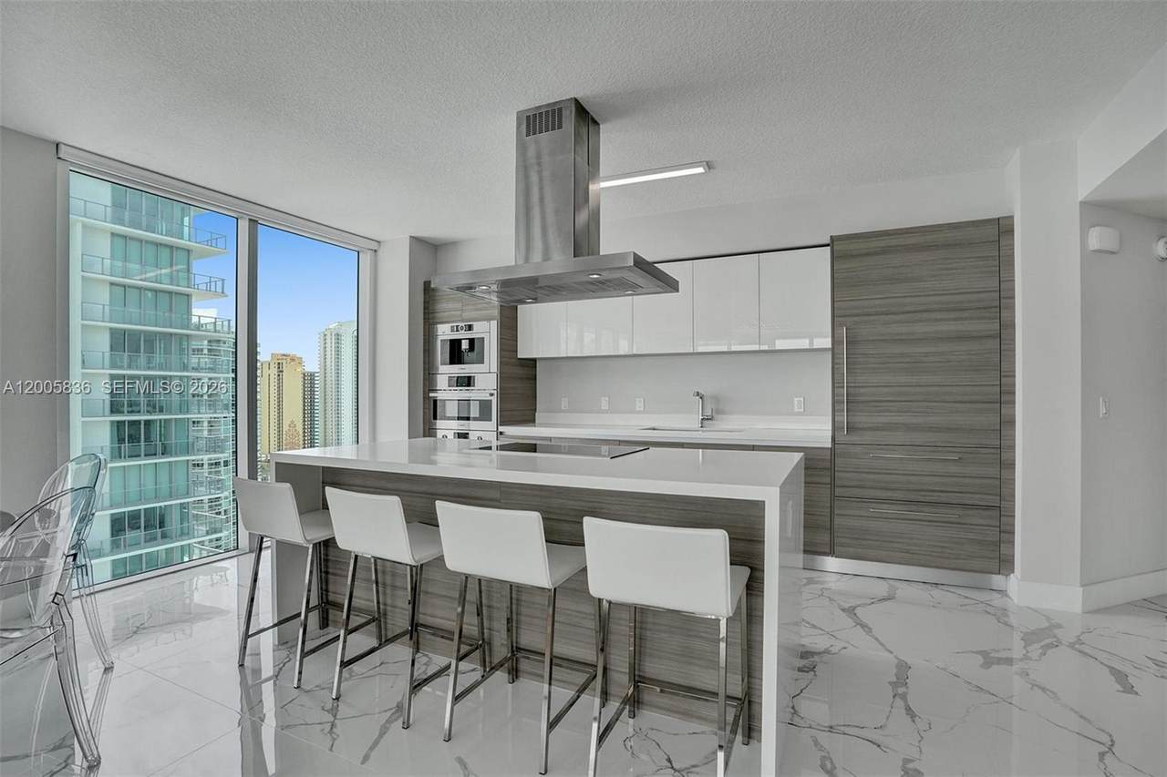 https://bt-photos.global.ssl.fastly.net/miami/1280_boomver_1_A12005836-2.jpg