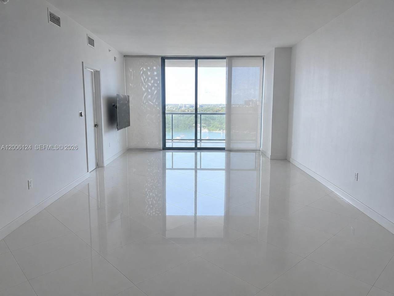 https://bt-photos.global.ssl.fastly.net/miami/1280_boomver_1_A12006124-2.jpg