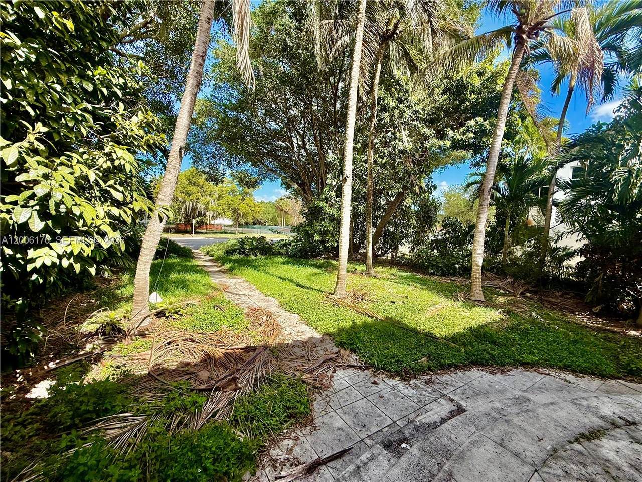 https://bt-photos.global.ssl.fastly.net/miami/1280_boomver_1_A12006170-2.jpg