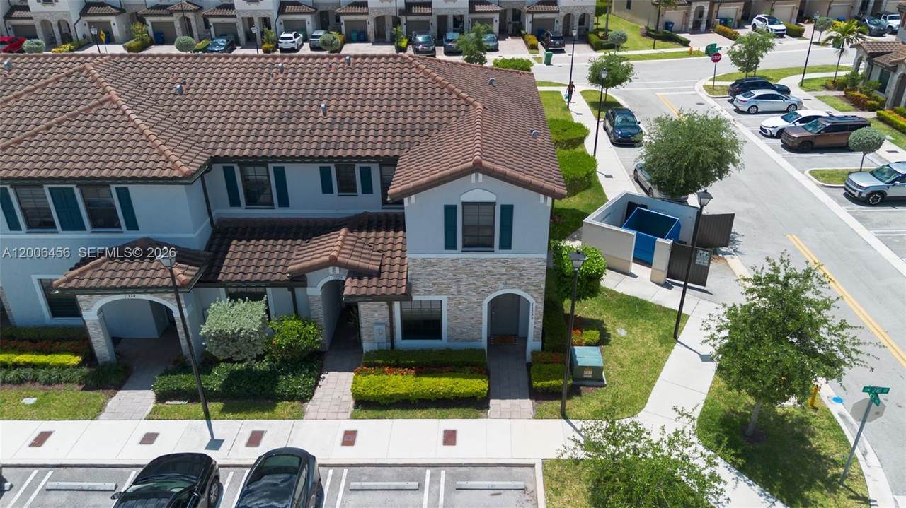 https://bt-photos.global.ssl.fastly.net/miami/1280_boomver_1_A12006456-2.jpg