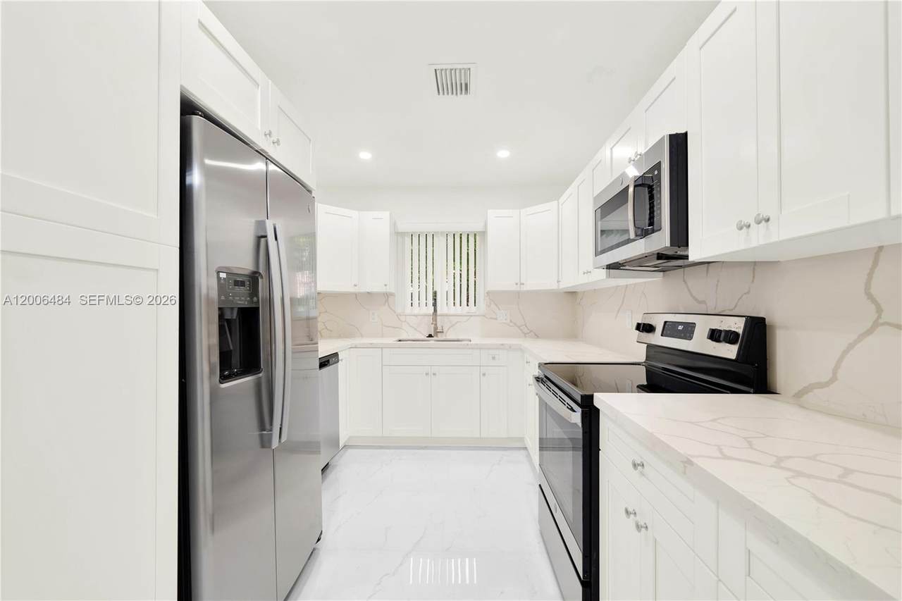 350 Aledo Ave - Photo 1