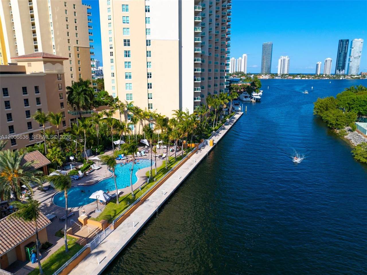 https://bt-photos.global.ssl.fastly.net/miami/1280_boomver_1_A12006636-2.jpg