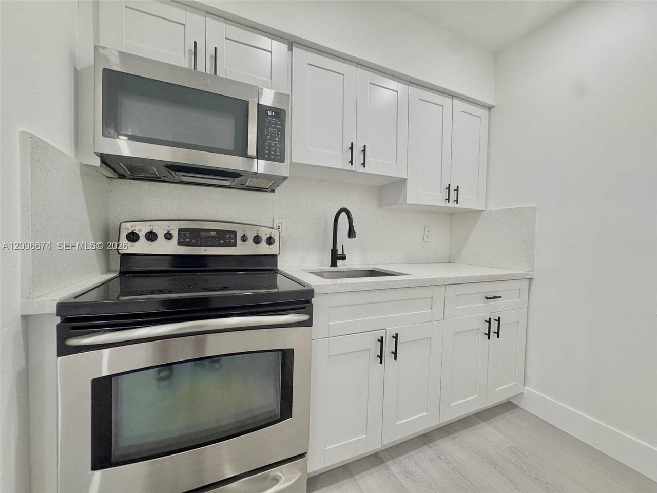 417 2nd Ave - Photo 1