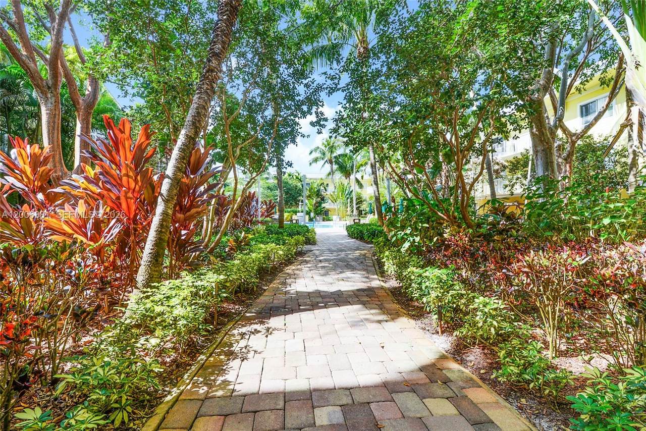 https://bt-photos.global.ssl.fastly.net/miami/1280_boomver_1_A12006881-2.jpg