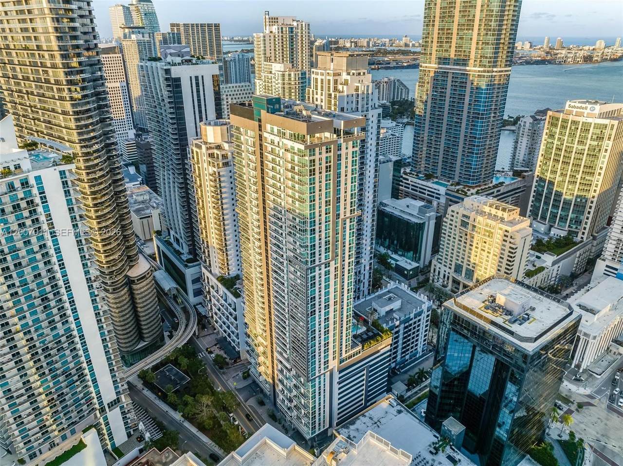 https://bt-photos.global.ssl.fastly.net/miami/1280_boomver_1_A12007011-2.jpg