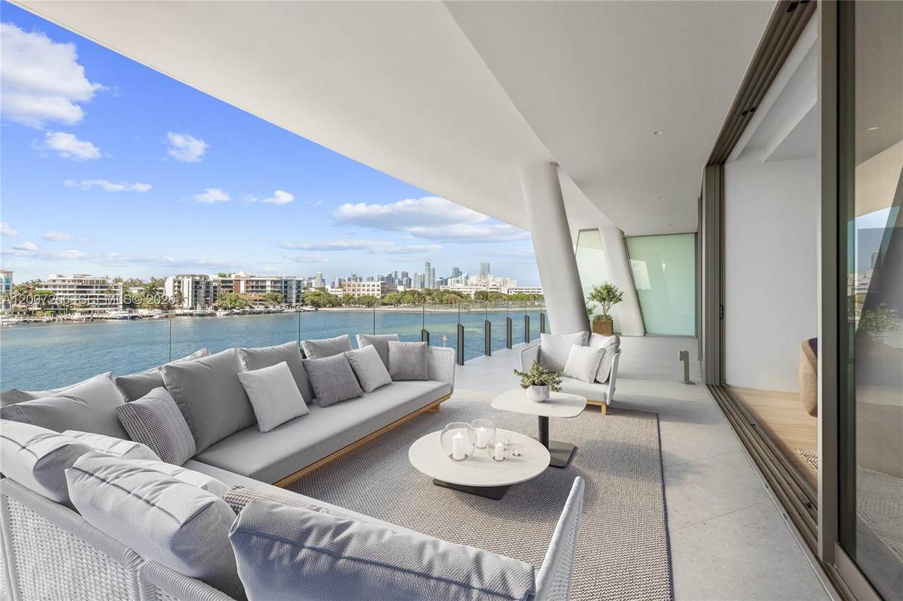 5 Grove Isle Dr - Photo 1