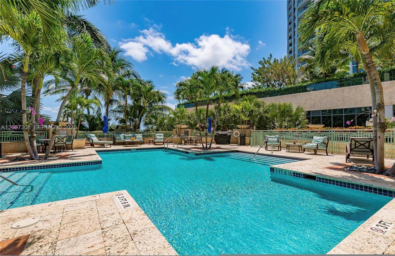 https://bt-photos.global.ssl.fastly.net/miami/1280_boomver_1_A12007308-2.jpg