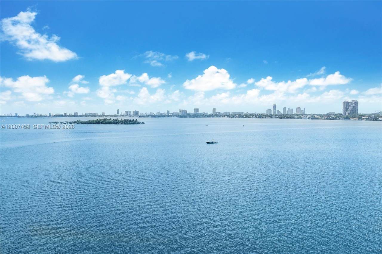 https://bt-photos.global.ssl.fastly.net/miami/1280_boomver_1_A12007458-2.jpg