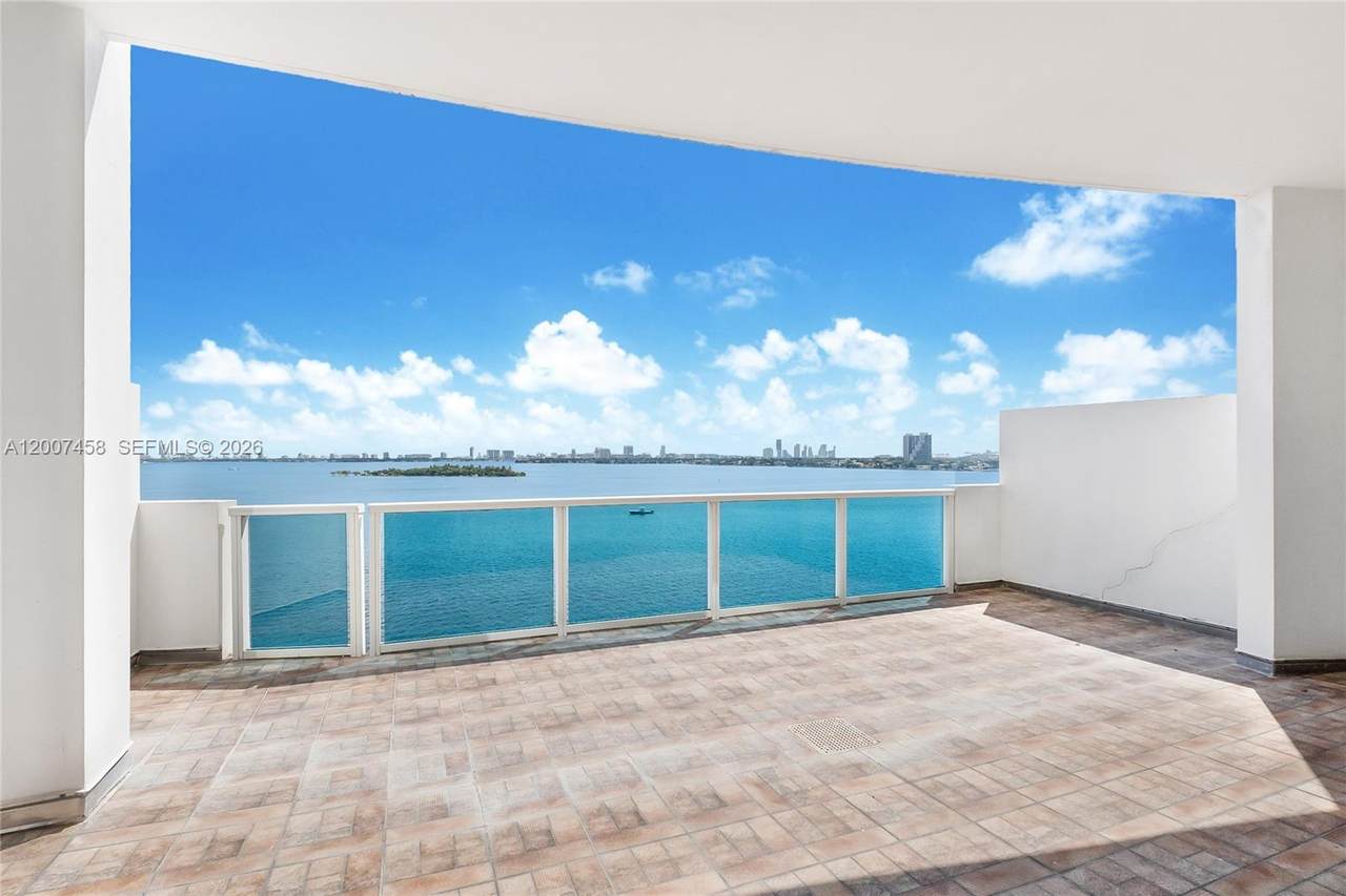 https://bt-photos.global.ssl.fastly.net/miami/1280_boomver_1_A12007458-2.jpg