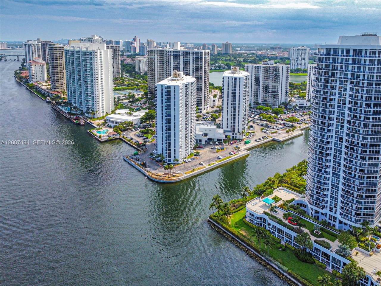 https://bt-photos.global.ssl.fastly.net/miami/1280_boomver_1_A12007484-2.jpg