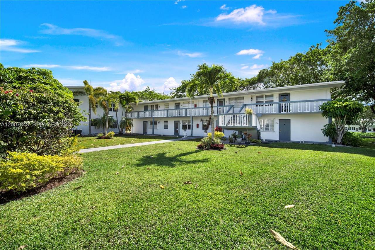 28 Islewood B - Photo 1