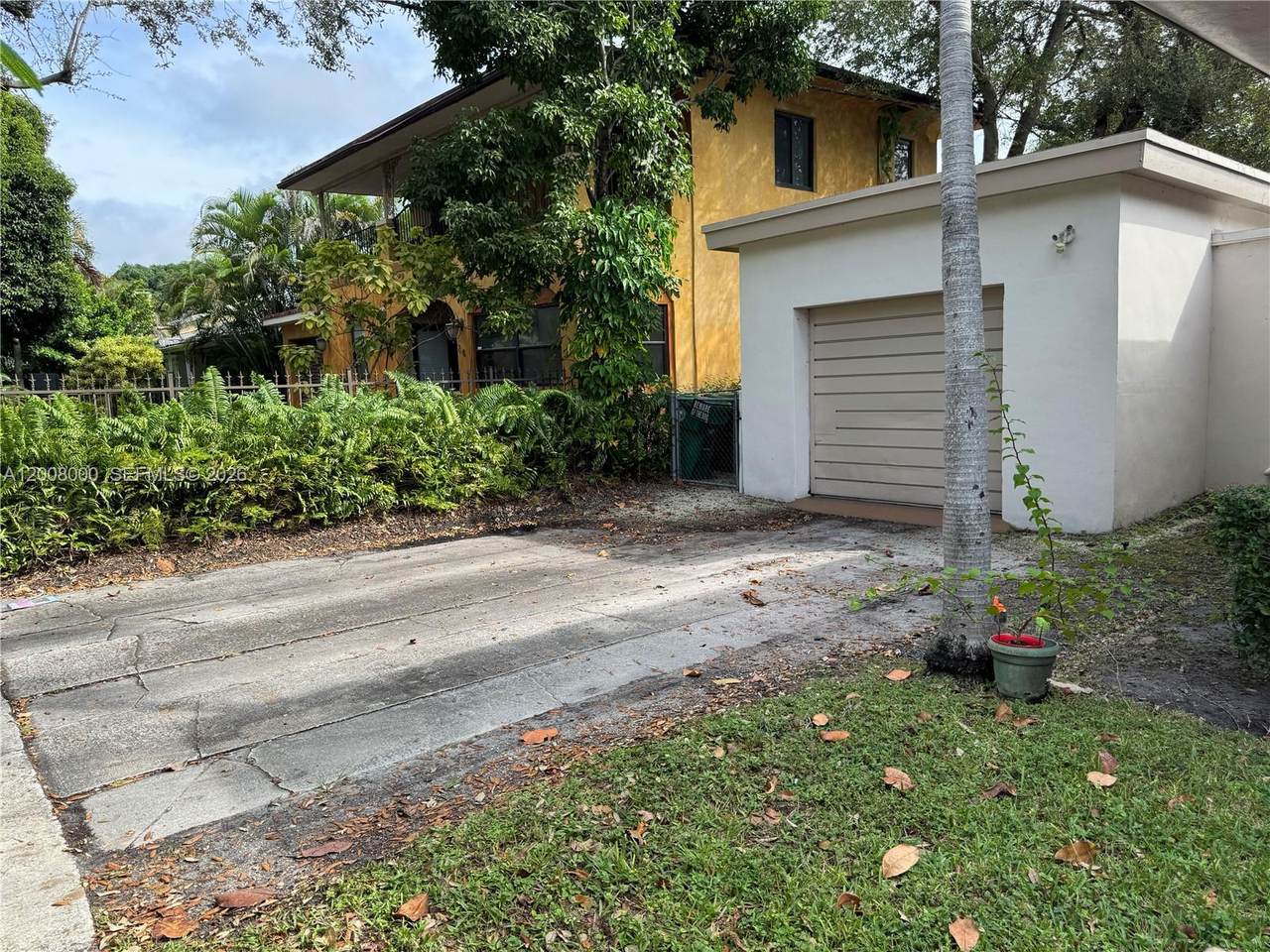 https://bt-photos.global.ssl.fastly.net/miami/1280_boomver_1_A12008000-2.jpg