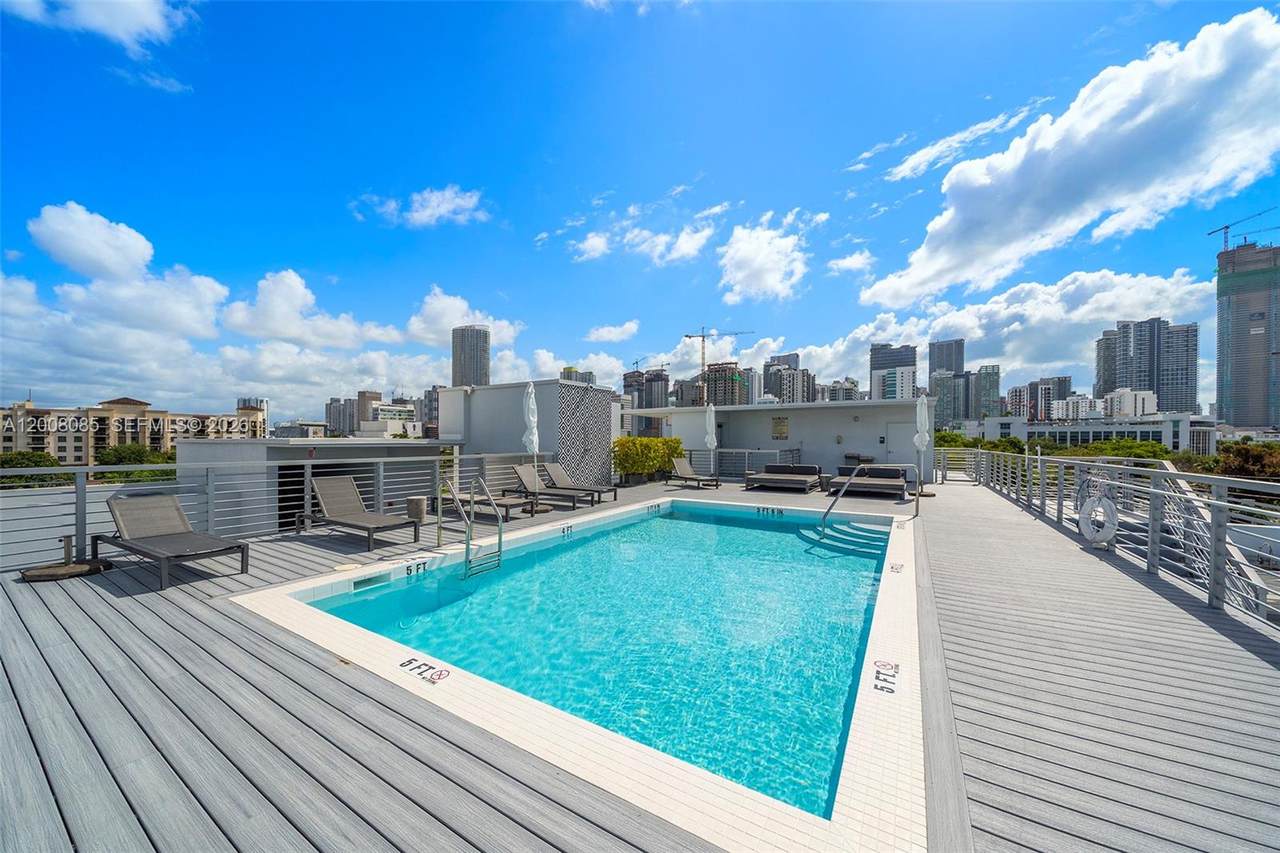 https://bt-photos.global.ssl.fastly.net/miami/1280_boomver_1_A12008085-2.jpg