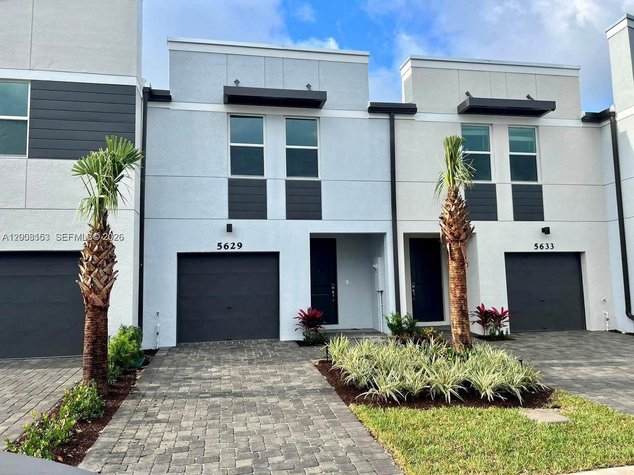 5629 Mentmore Dr - Photo 1