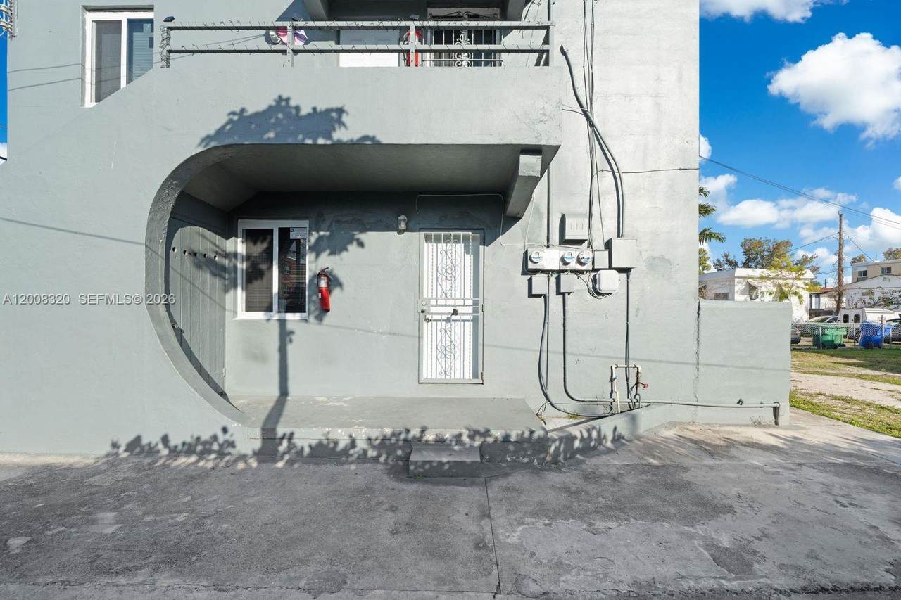 https://bt-photos.global.ssl.fastly.net/miami/1280_boomver_1_A12008320-2.jpg