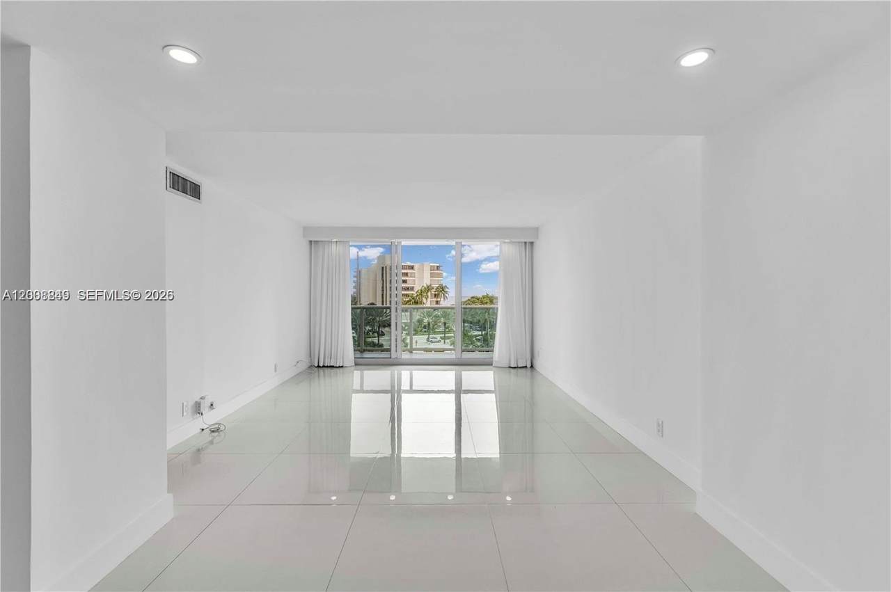 https://bt-photos.global.ssl.fastly.net/miami/1280_boomver_1_A12008849-2.jpg