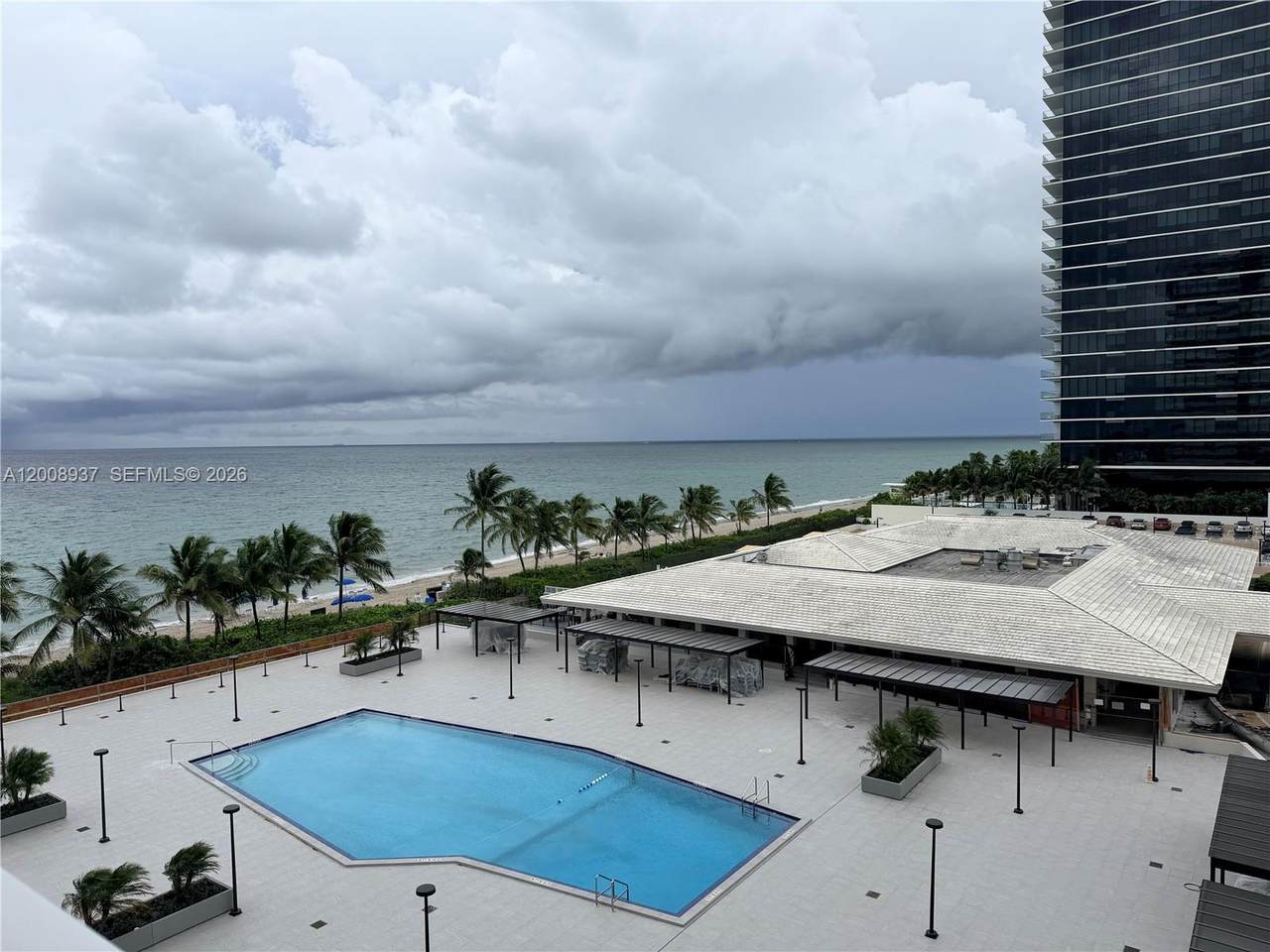 1950 Ocean Dr - Photo 1