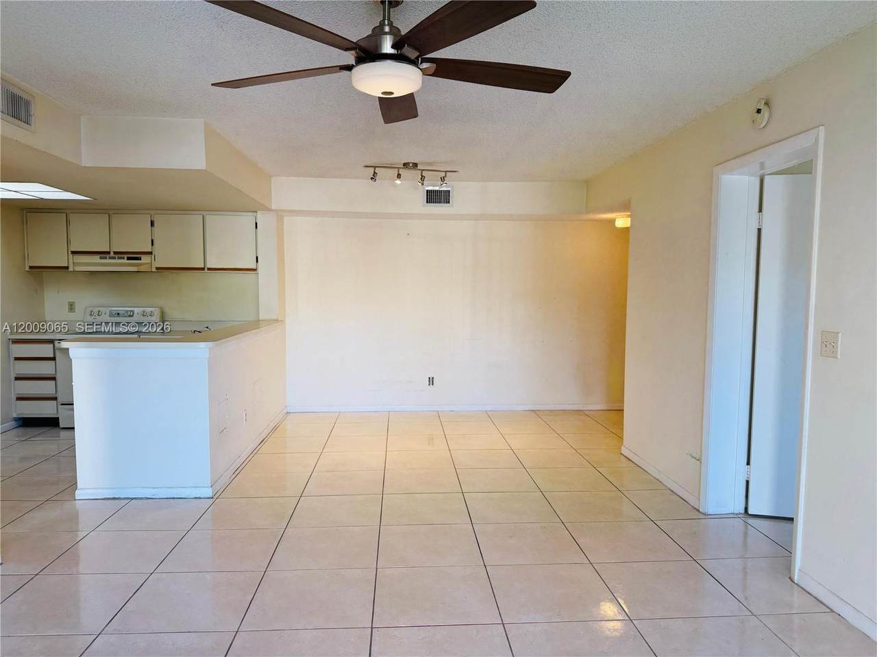 https://bt-photos.global.ssl.fastly.net/miami/1280_boomver_1_A12009065-2.jpg