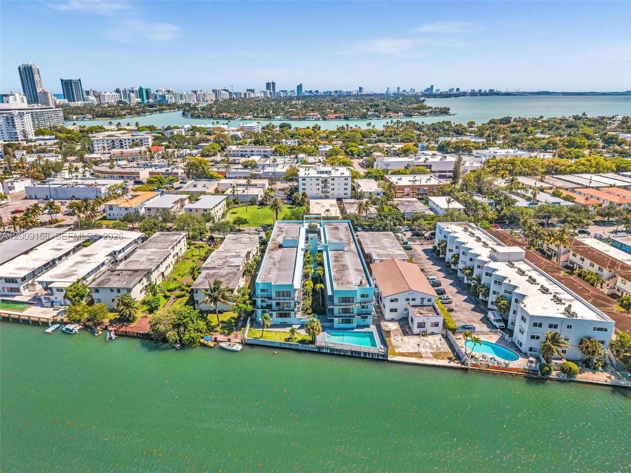 https://bt-photos.global.ssl.fastly.net/miami/1280_boomver_1_A12009158-2.jpg