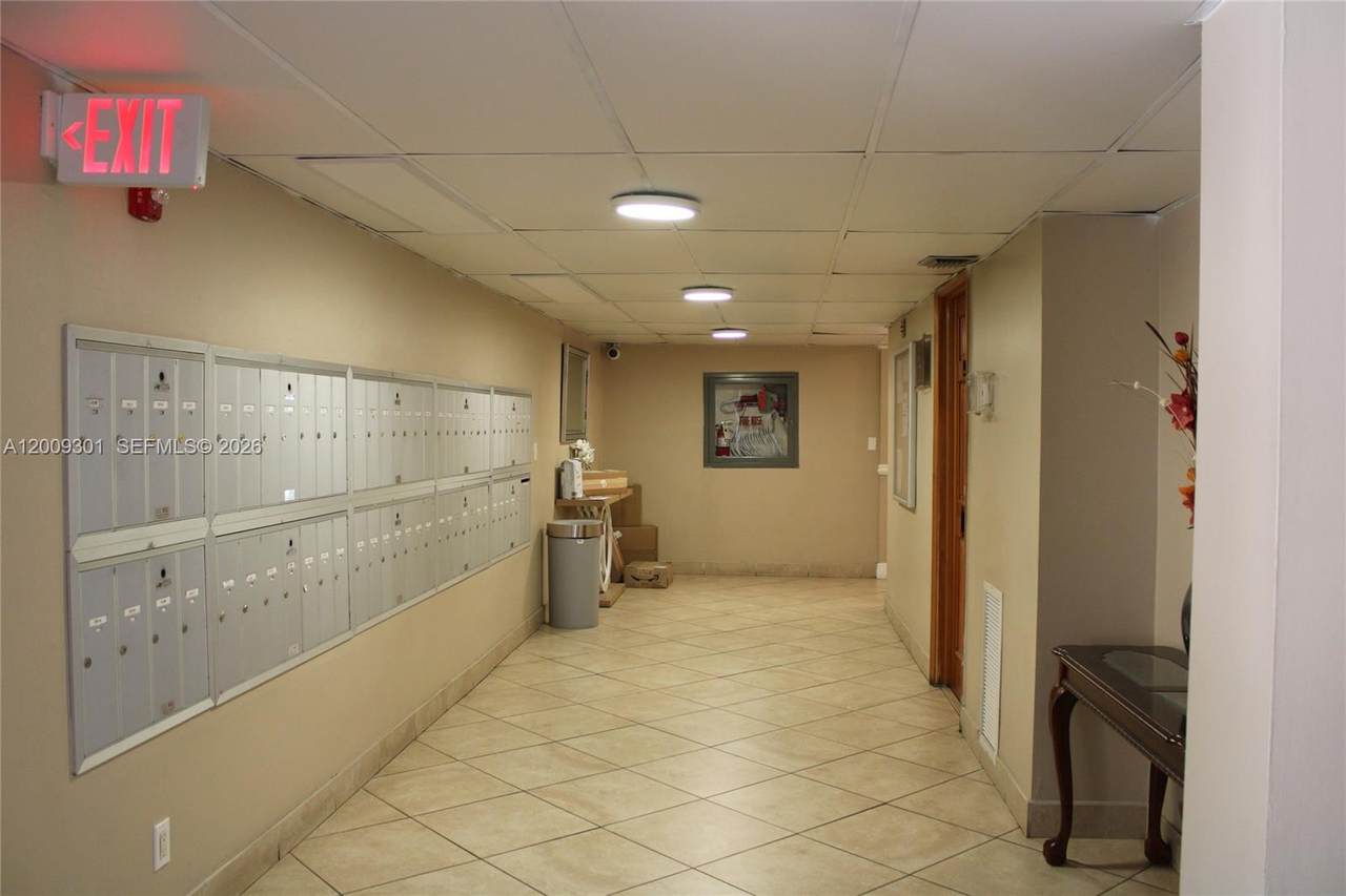 https://bt-photos.global.ssl.fastly.net/miami/1280_boomver_1_A12009301-2.jpg