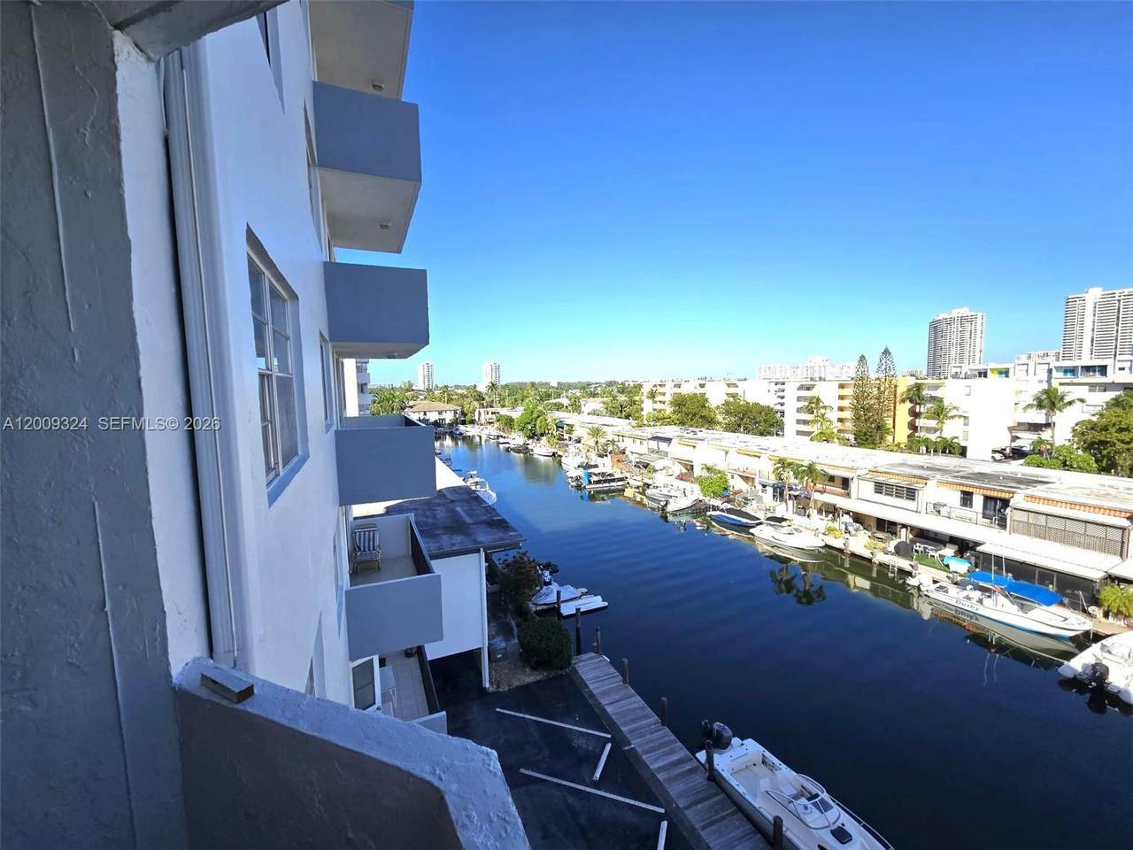 https://bt-photos.global.ssl.fastly.net/miami/1280_boomver_1_A12009324-2.jpg