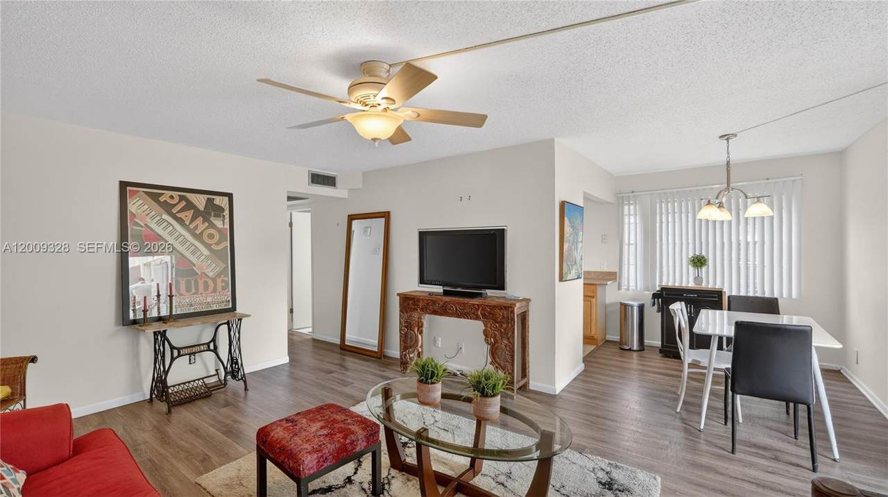 438 Mansfield K - Photo 1