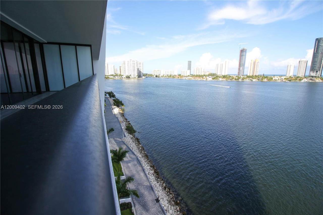 https://bt-photos.global.ssl.fastly.net/miami/1280_boomver_1_A12009402-2.jpg